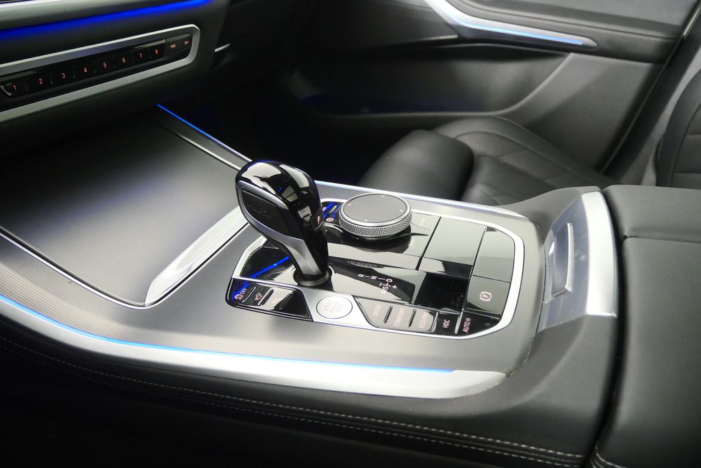 Thumbnail: 2023 BMW X5 - 26