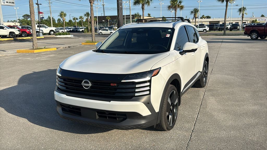 2025 Nissan Kicks 2.0 SR's photo