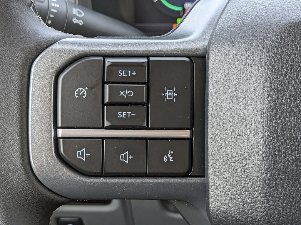 2025 Ford F-150 Lightning XLT