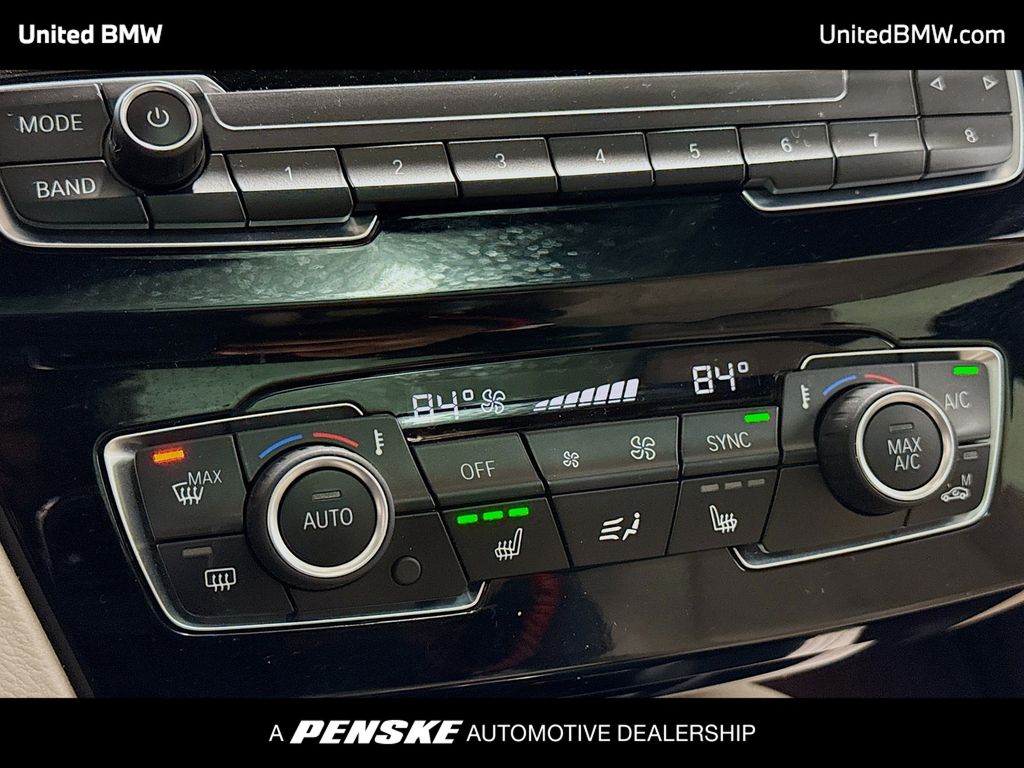 Thumbnail: 2022 BMW X1 - 11