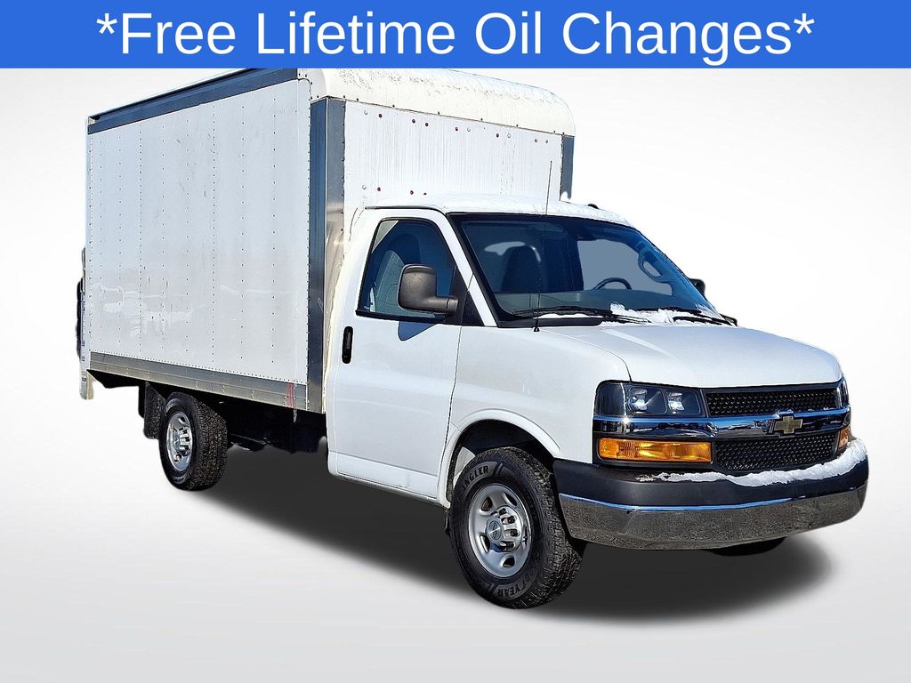 2023 Chevrolet Express Chassis 3500 Cutaway 139