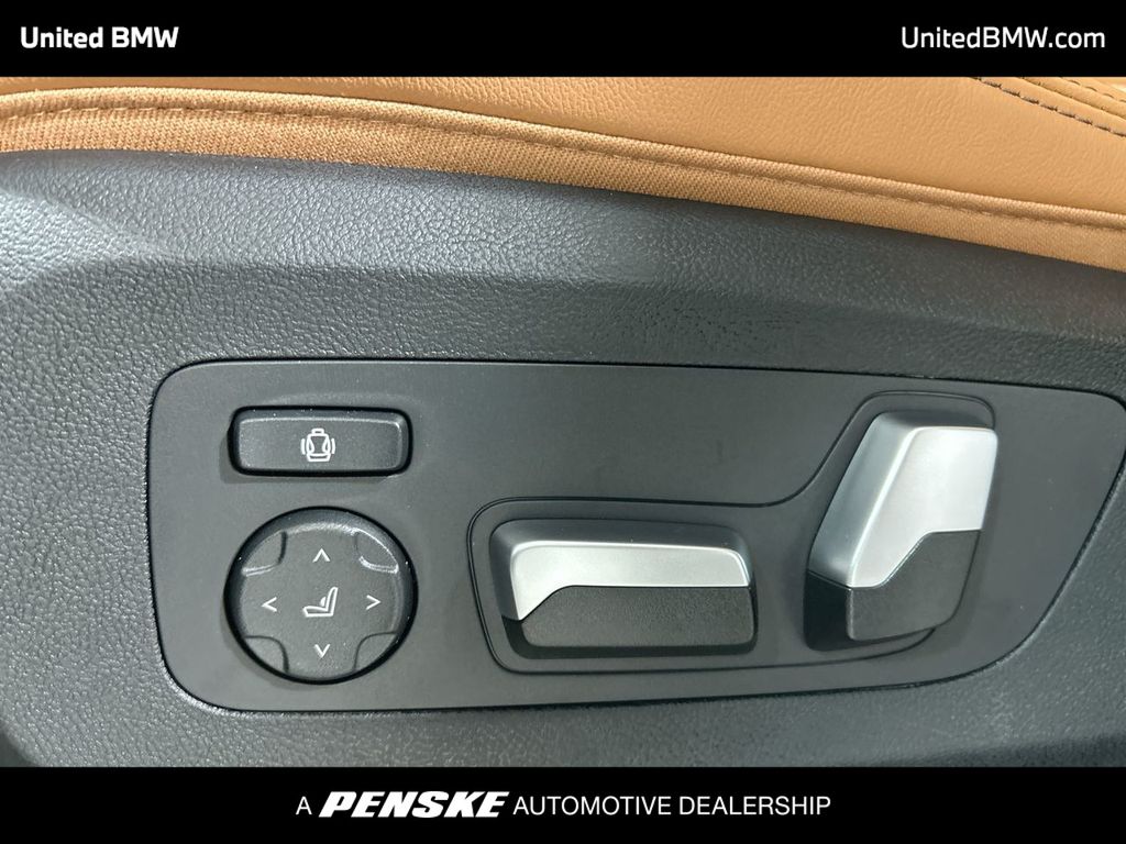 Thumbnail: 2026 BMW X5 - 12