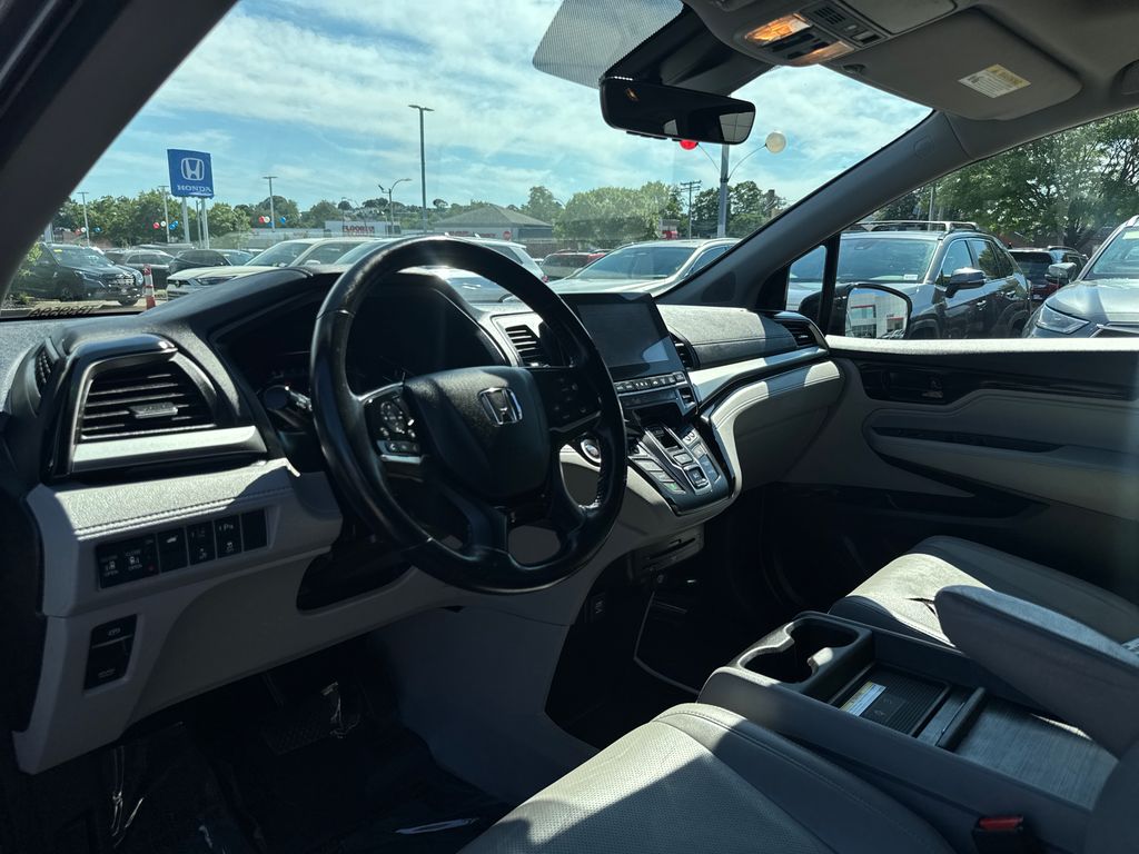 Used 2018 Gray Honda Elite image 16