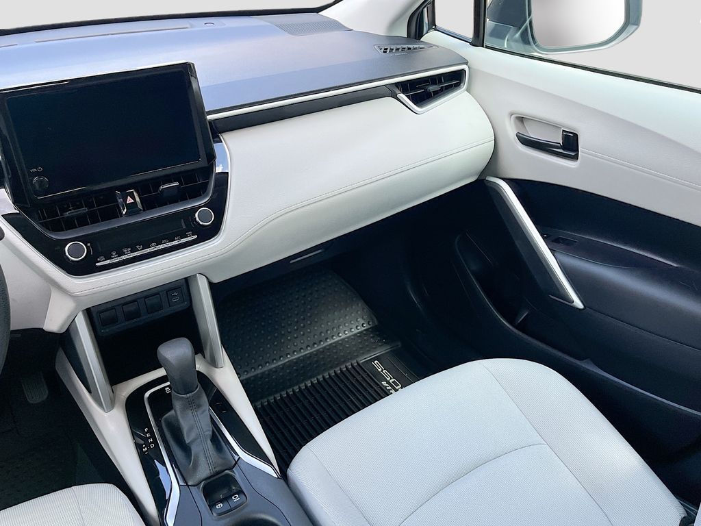 Used 2025 Blue Toyota L image 23