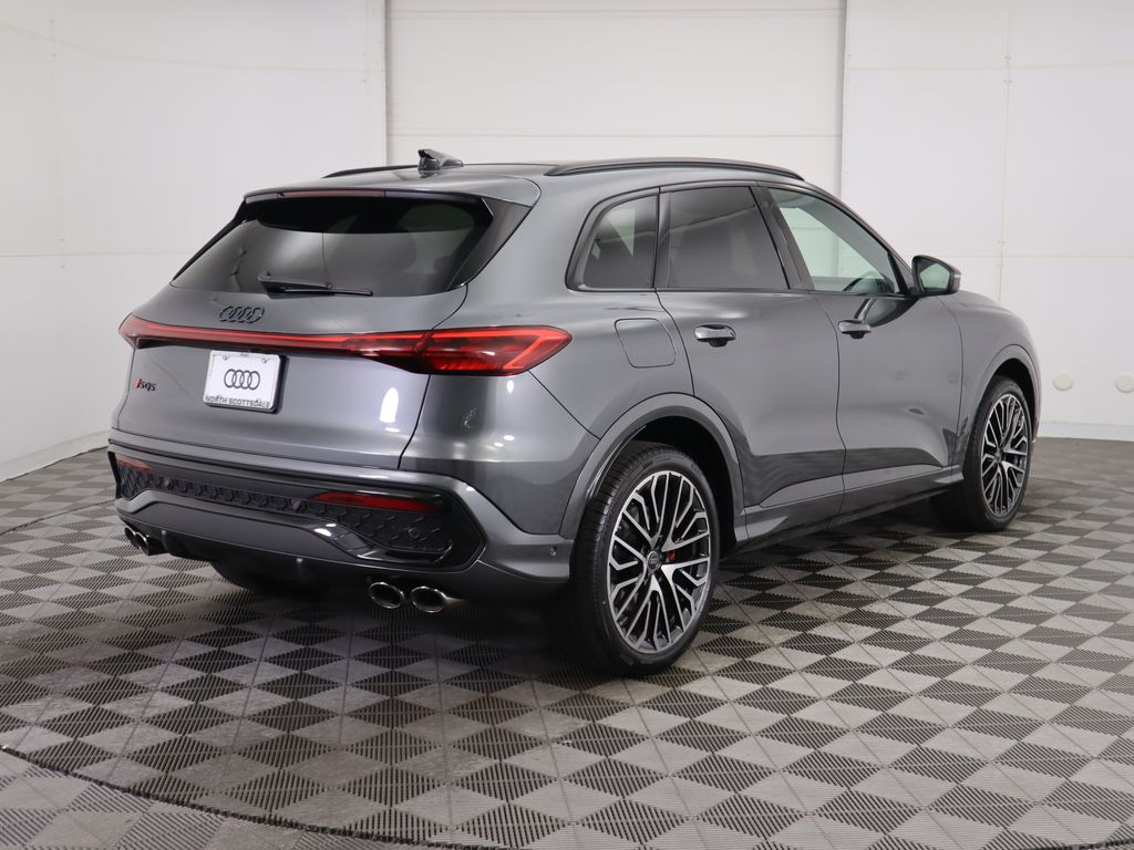2025 Audi SQ5  5