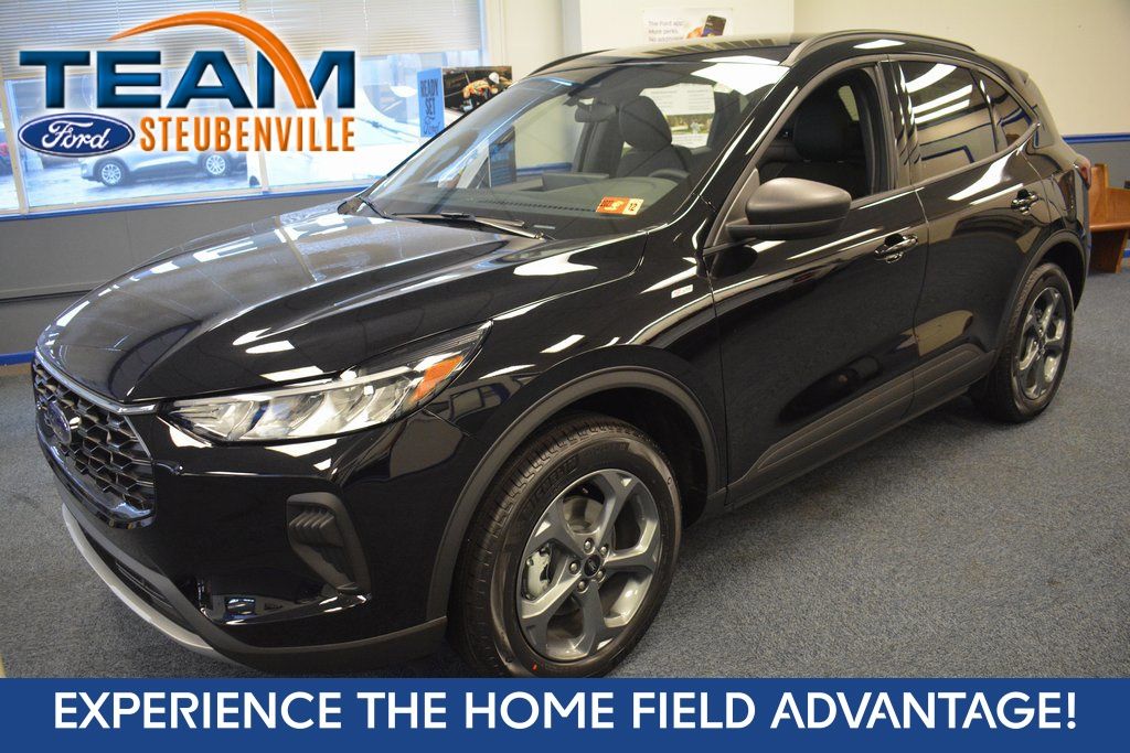 Agate Black Metallic 2026 Ford Escape SUV / Crossover All-Wheel Drive 8-Speed Automatic