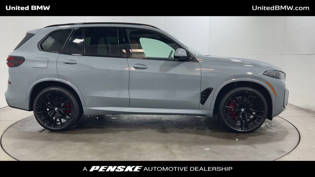 Thumbnail: 2026 BMW X5 - 9