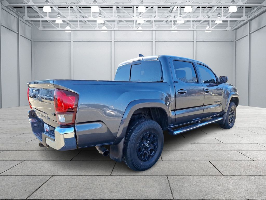 2022 Toyota Tacoma SR5 4