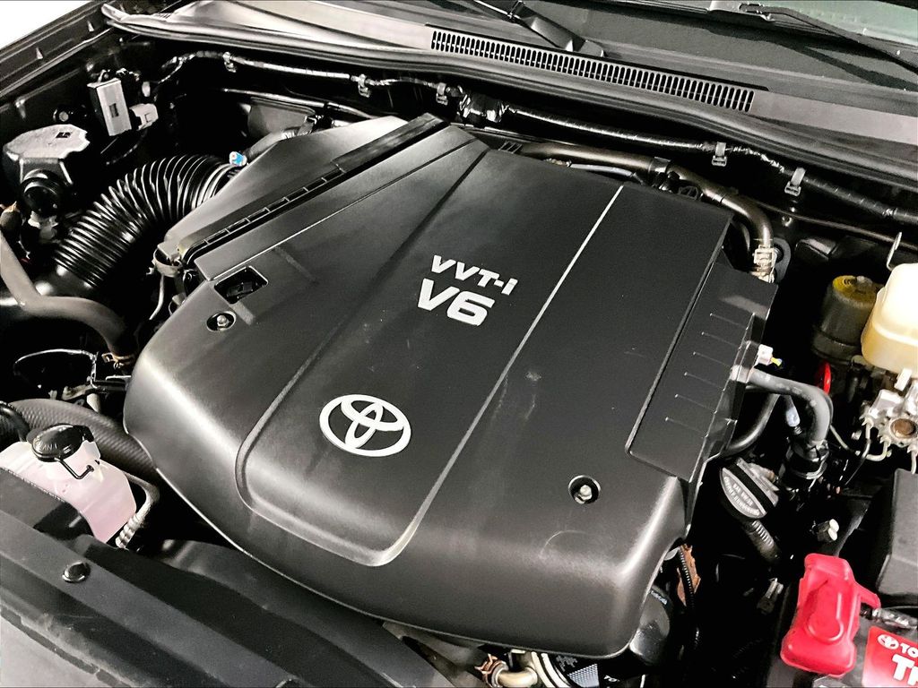 2013 Toyota Tacoma — photo 32