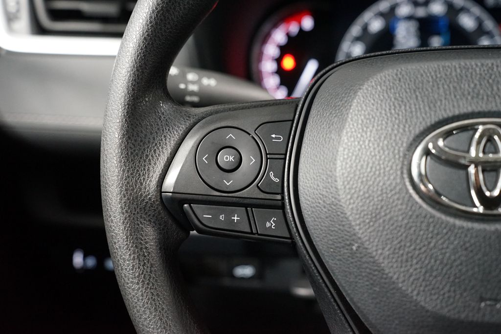 Thumbnail: 2023 Toyota RAV4 - 14