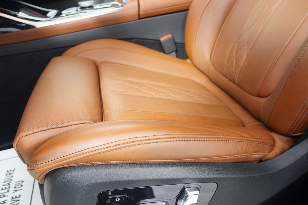 Thumbnail: 2024 BMW X7 - 9