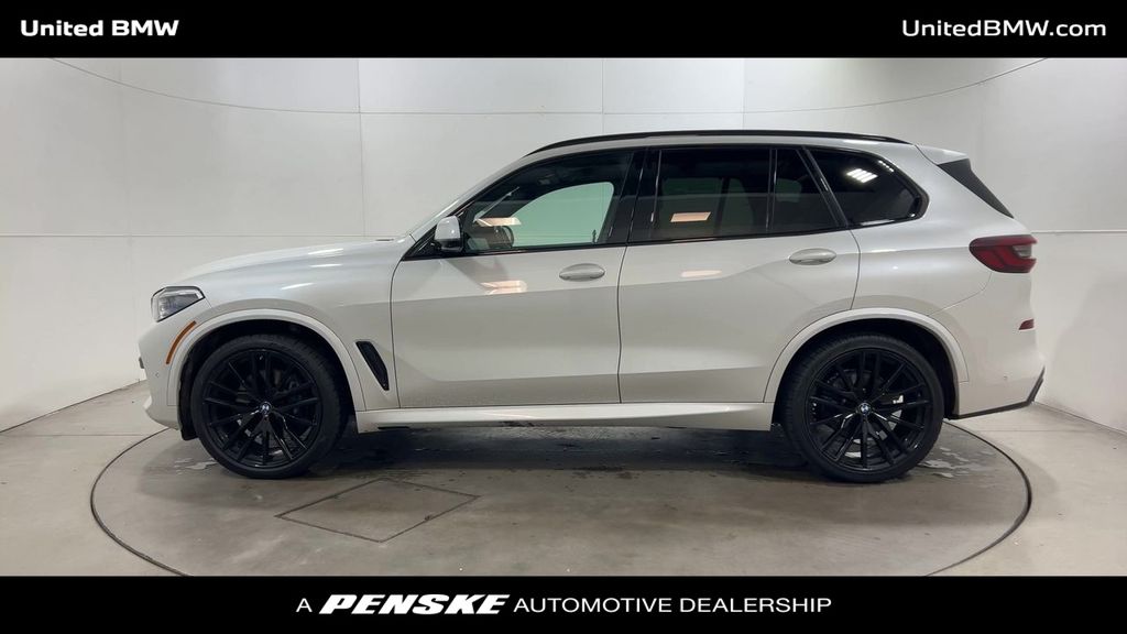 Thumbnail: 2022 BMW X5 - 5