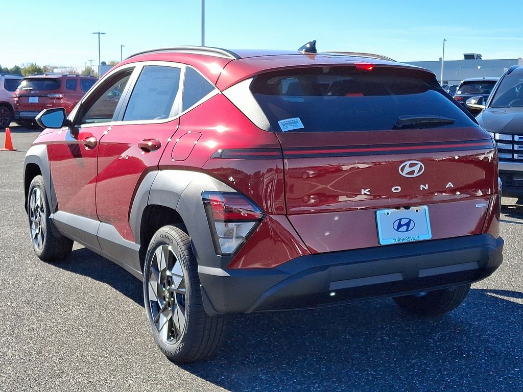 2025 Hyundai Kona SEL 4