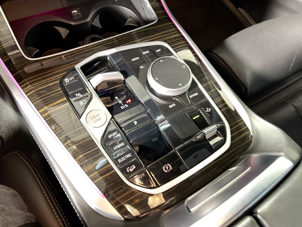 2025 BMW X5 xDrive50e