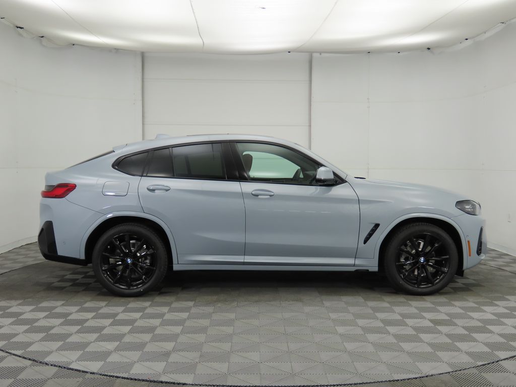 2025 BMW X4 xDrive30i 4