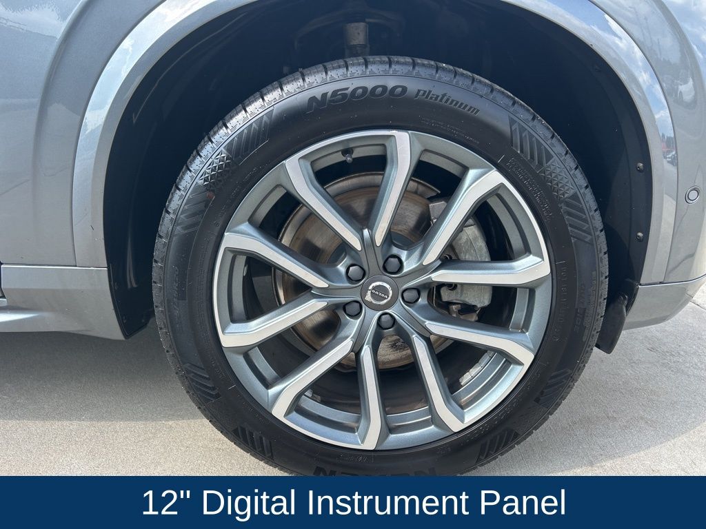 2019 Volvo XC90 T6 Momentum