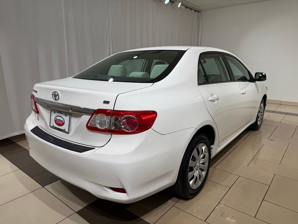 Thumbnail: 2013 Toyota Corolla - 5