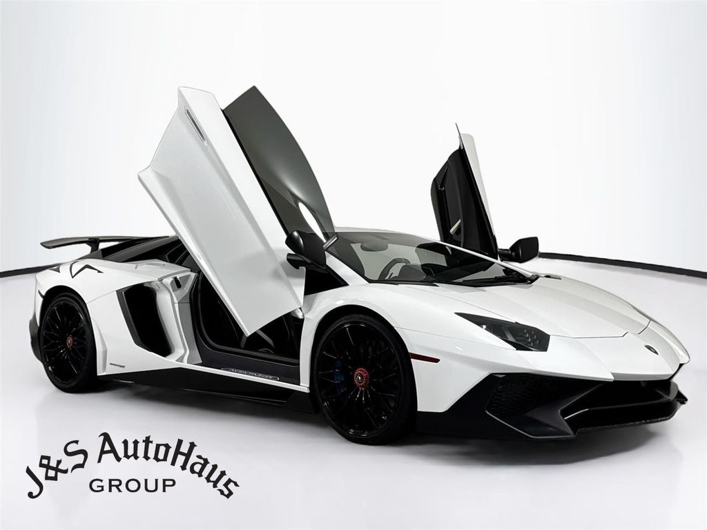 2016 Lamborghini Aventador LP 750-4 SV Coupe AWD