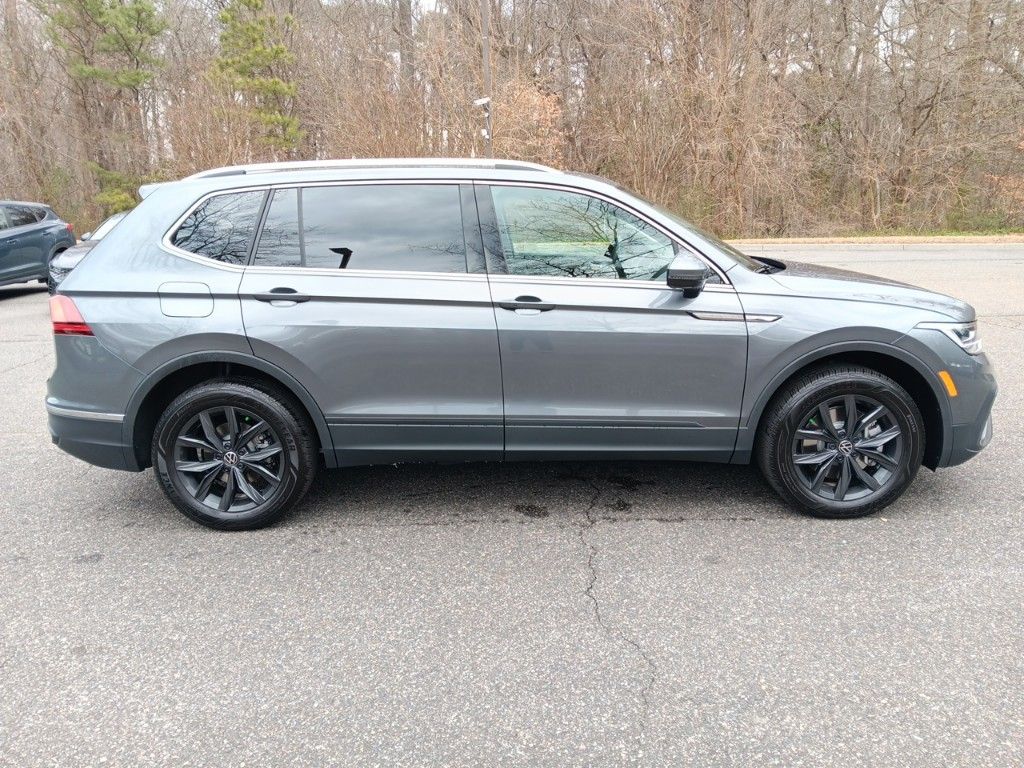 2024 Volkswagen Tiguan 2.0T SE 6