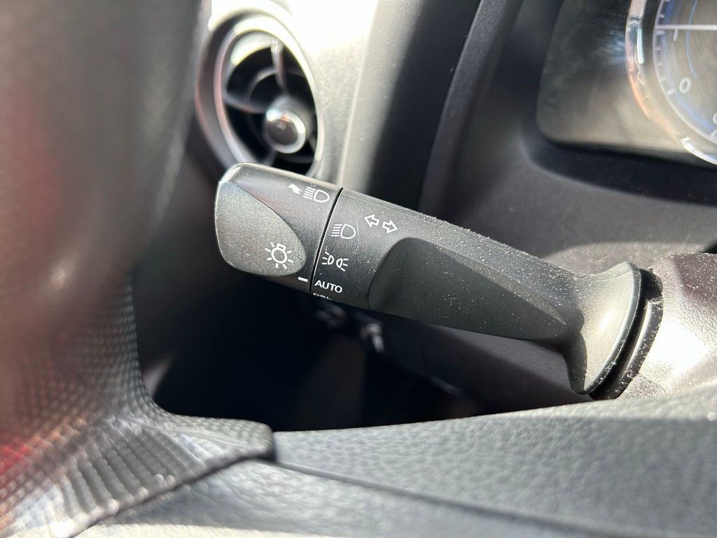 Thumbnail: 2019 Toyota Corolla - 21