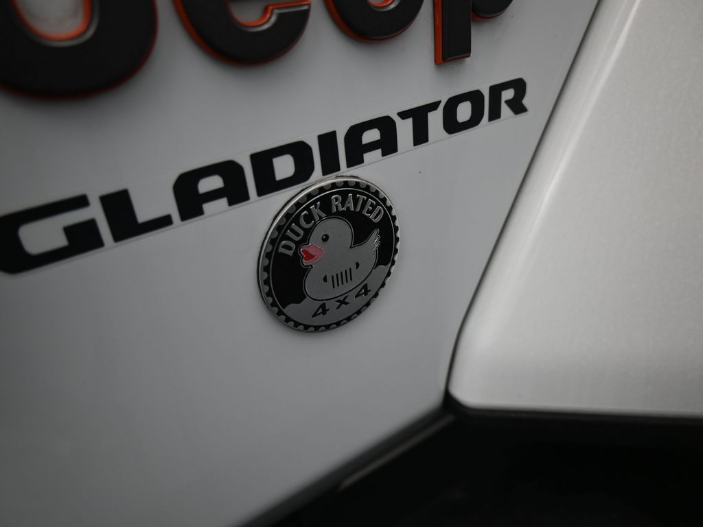 Used 2022 Bright White Clearcoat Jeep Mojave image 50