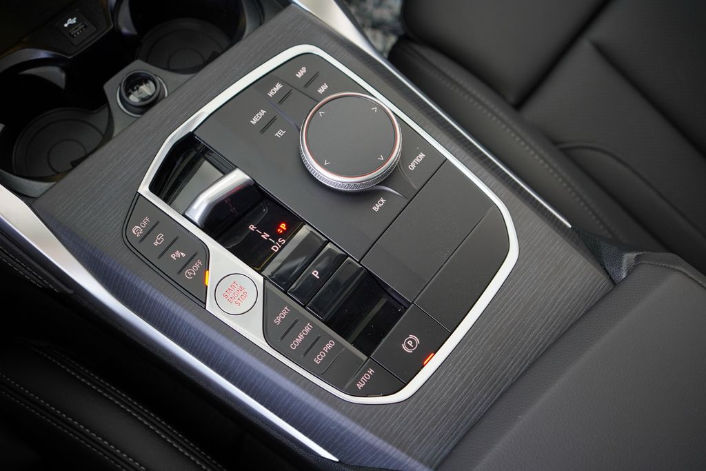 Thumbnail: 2026 BMW 4 Series - 18