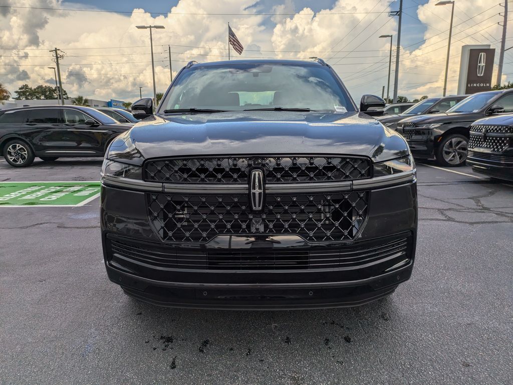 2027 Lincoln Navigator Reserve L