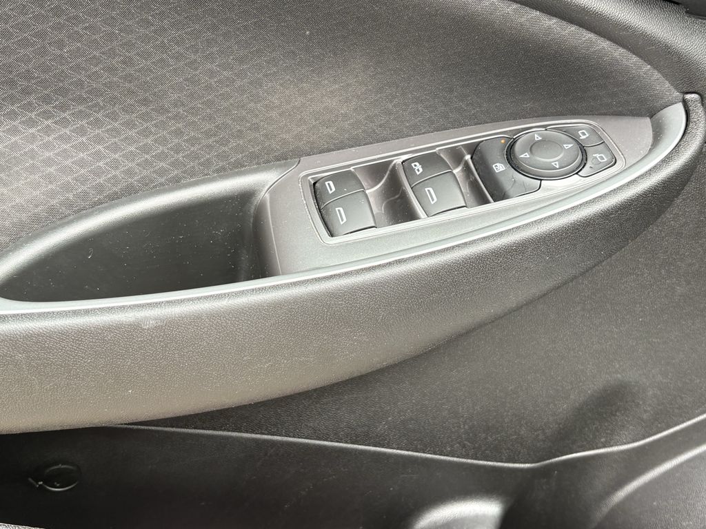2024 Chevrolet Malibu LT - 9