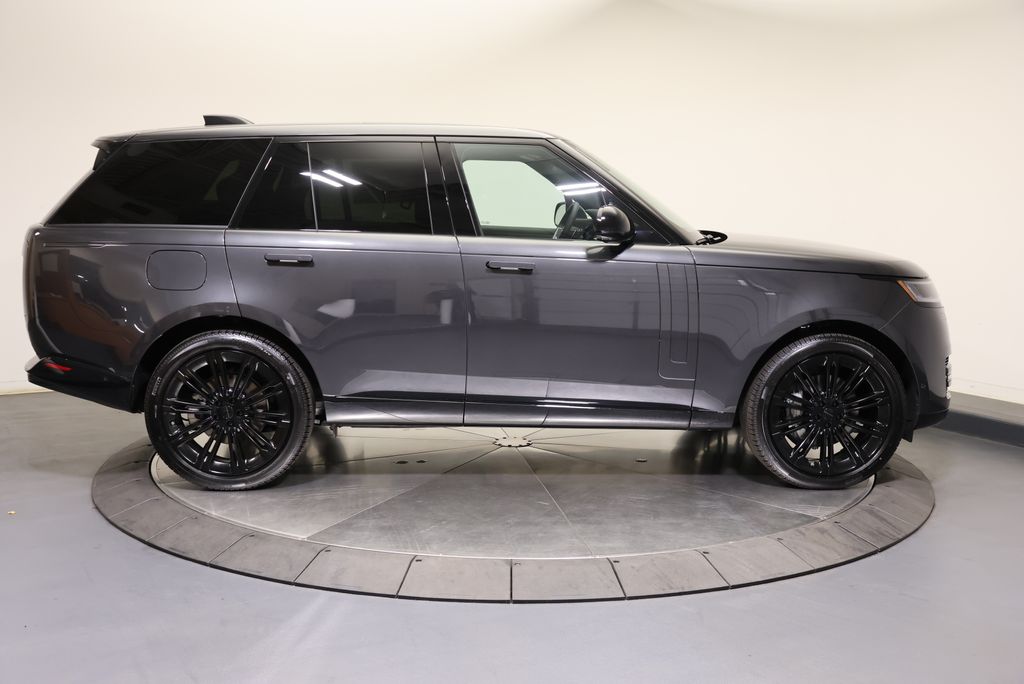 Thumbnail: 2026 Land Rover Range Rover - 6