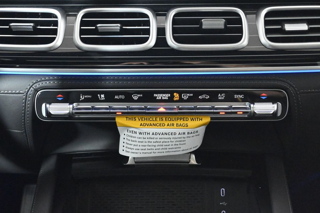 Thumbnail: 2026 Mercedes-Benz GLE - 18