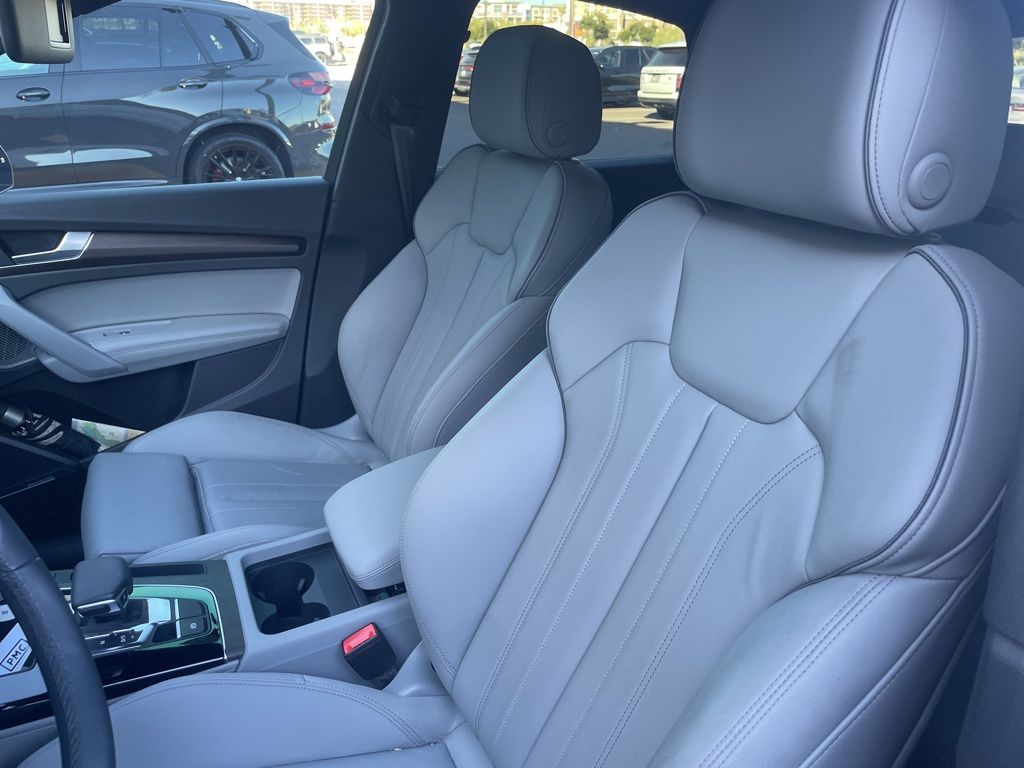 Thumbnail: 2024 Audi Q5 - 6