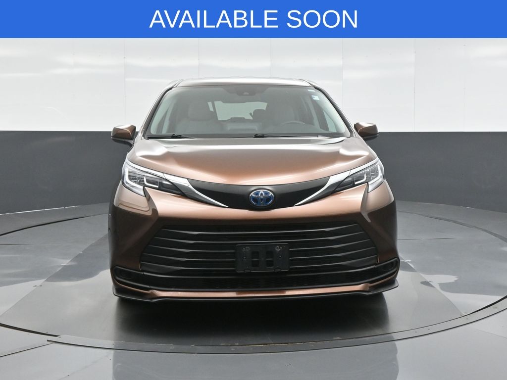 Certified 2021 Toyota Sienna LE with VIN 5TDKRKEC3MS023532 for sale in Kansas City