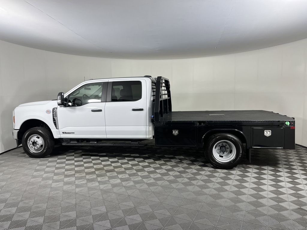 2025 Ford F-350 Crew Cab DRW 4WD Harbor Flatbed Truck for sale #9F0381 - photo 8