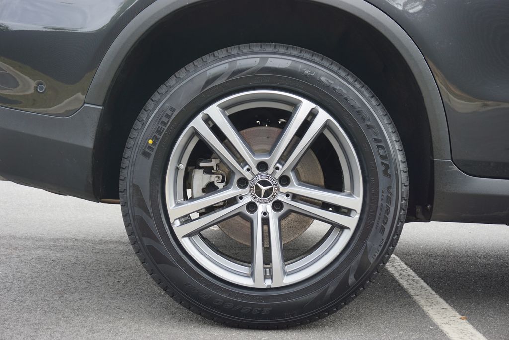 Thumbnail: 2021 Mercedes-Benz GLC - 17