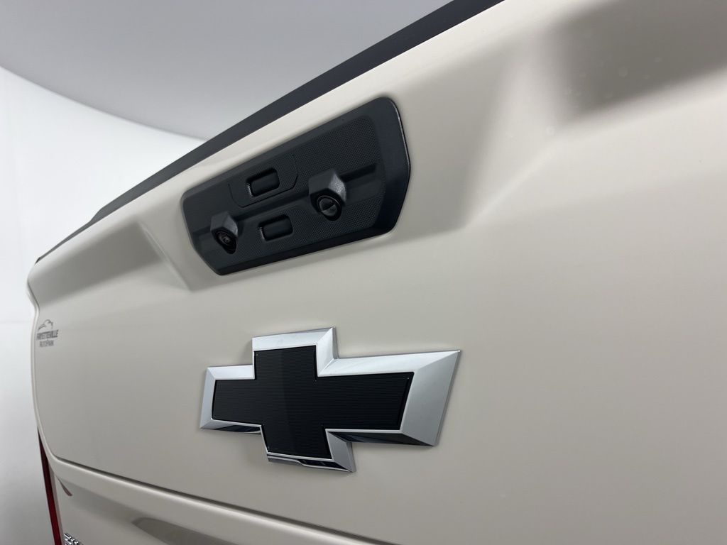 Thumbnail: 2026 Chevrolet Silverado 1500 - 21