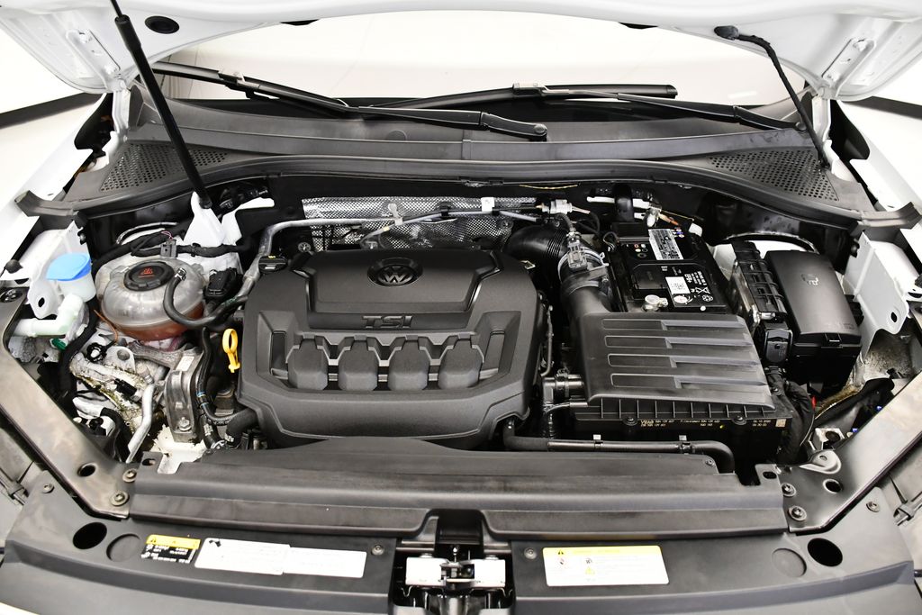 Thumbnail: 2021 Volkswagen Tiguan - 12