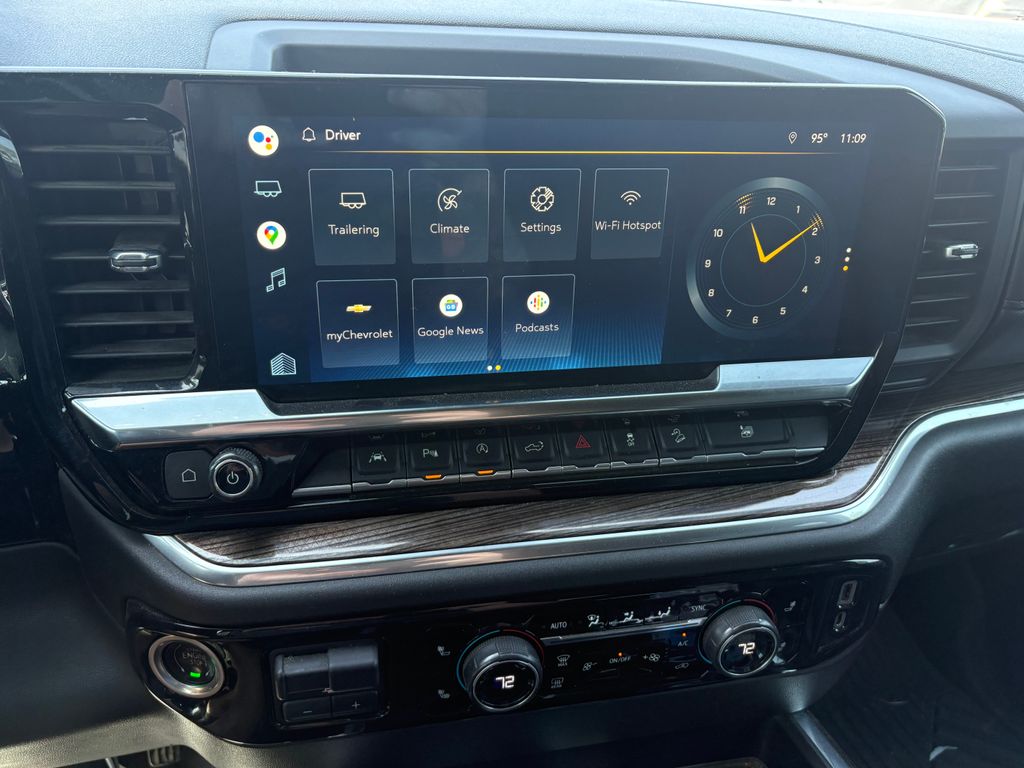 2022 Chevrolet Silverado 1500 RST Crew Cab 4WD