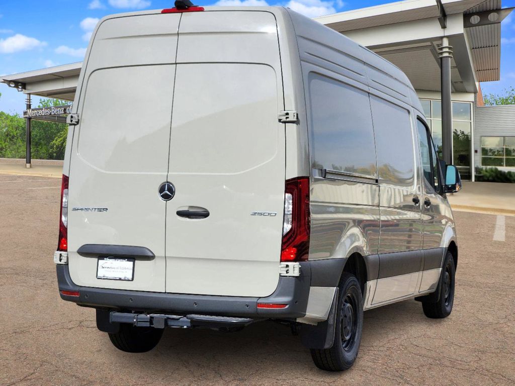 2024 Mercedes-Benz Sprinter 2500 Cargo 144 WB 3