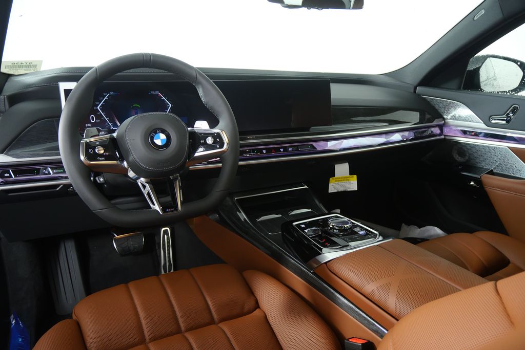 Thumbnail: 2026 BMW 7 Series - 20