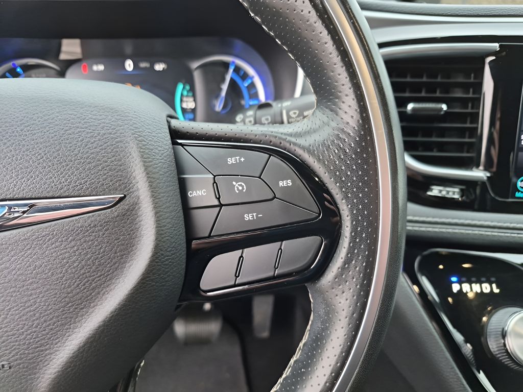 Used Car 2020 Chrysler Pacifica Hybrid  Limited For Sale Under $30,000 In Austin, Texas