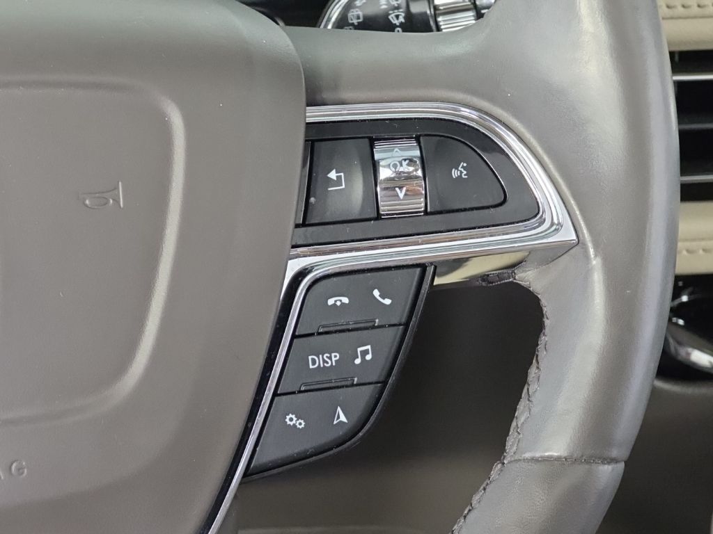 Thumbnail: 2022 Lincoln Nautilus - 29