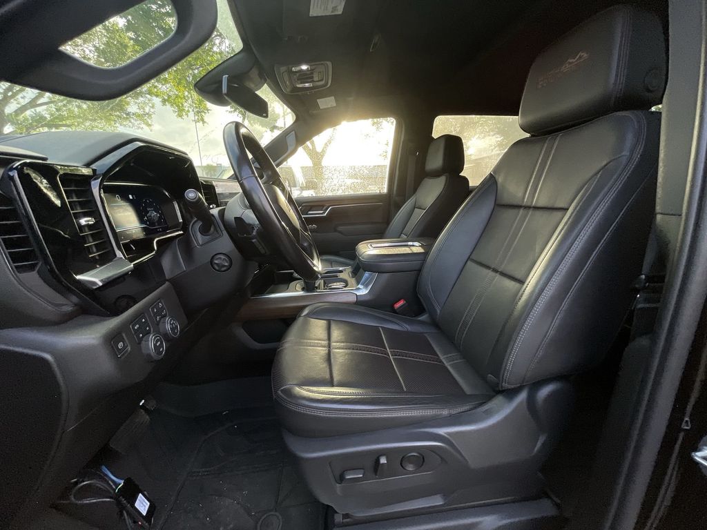 2022 Chevrolet Silverado 1500 High Country - Photo 14