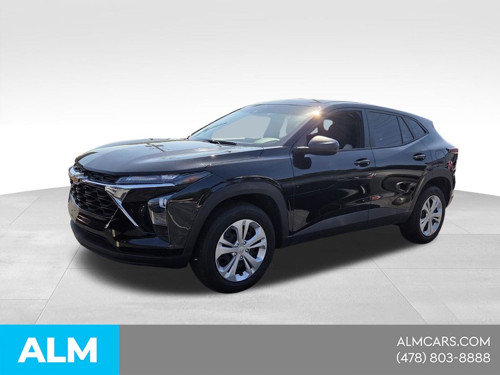 2025 Chevrolet Trax LS's photo