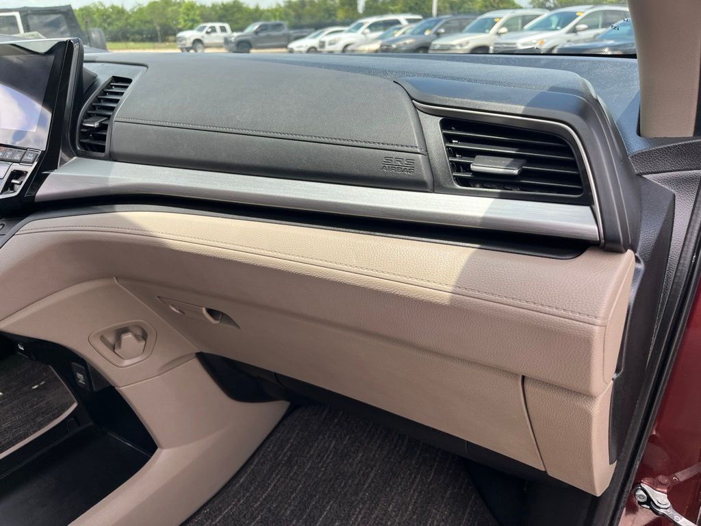 Thumbnail: 2021 Honda Odyssey - 29