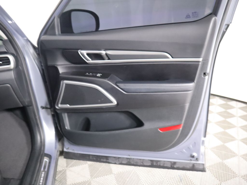 Thumbnail: 2020 Kia Telluride - 25