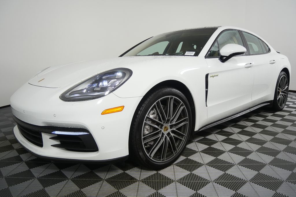 Thumbnail: 2019 Porsche Panamera - 9