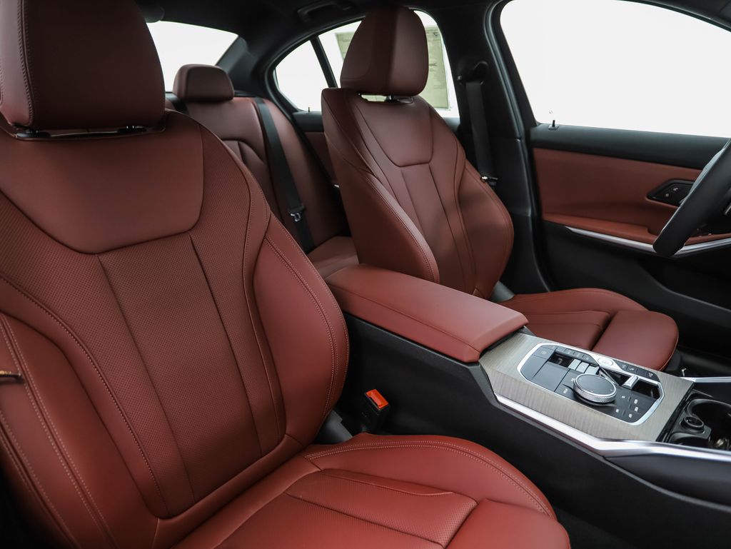 Thumbnail: 2025 BMW 3 Series - 31