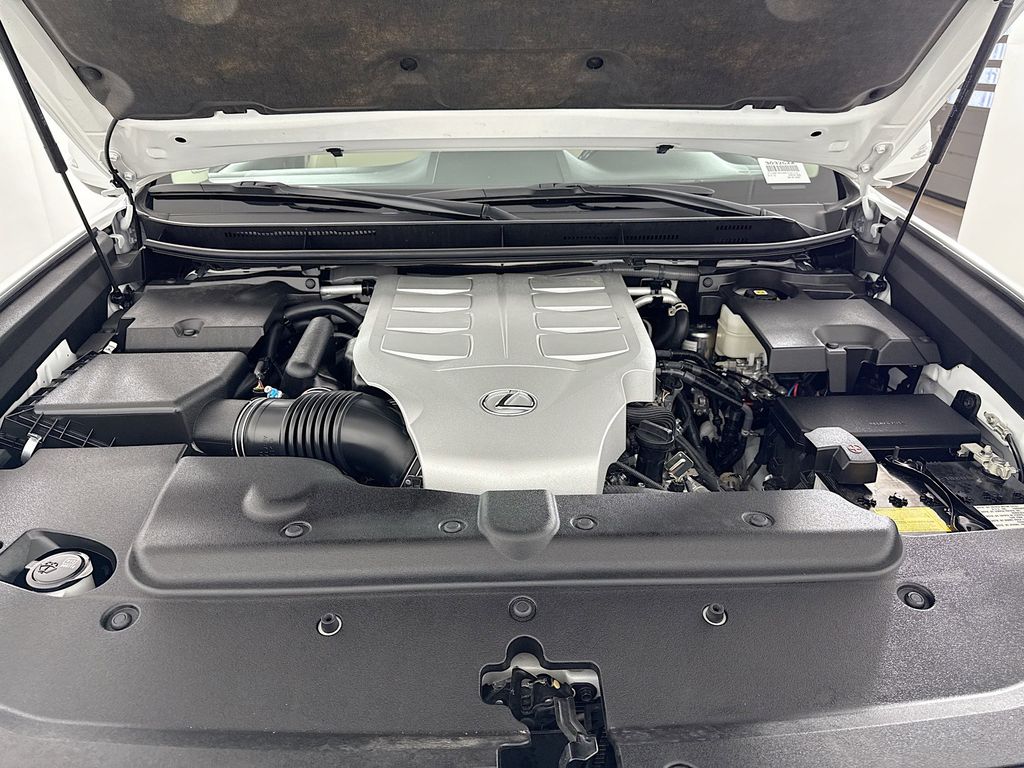 Thumbnail: 2022 Lexus GX - 31