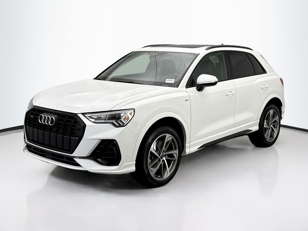 Thumbnail: 2025 Audi Q3 - 1