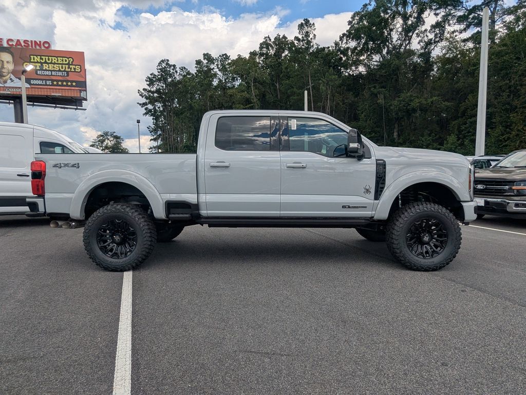 2025 Ford F-250 Black Widow